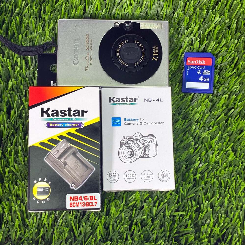 Canon PowerShot SD1000 Digital ELPH 7.1MP Bundle with Charger, Memory Card,Batte